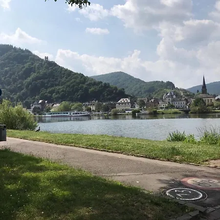 Inviting Vacation Apartment With Beautiful Mosel Valley View - Including Garage * Traben-Trarbach