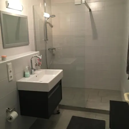 Inviting Vacation Apartment With Beautiful Mosel Valley View - Including Garage Apartment Traben-Trarbach
